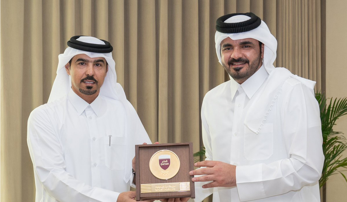 QOC President Honors Former Presidents of National Sports Federations